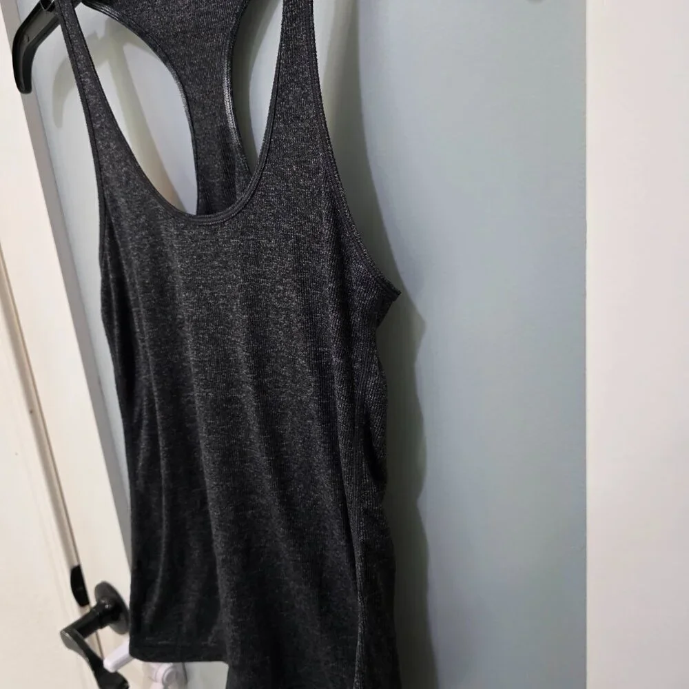 Lululemon‎ Striped Tank + Lululemon Grey Racerback Tank Bundle – Stretchy